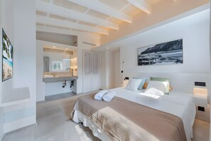 4 bedrooms, WiFi, bed sheets