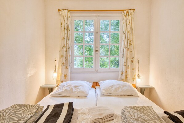 2 slaapkamers, wifi, beddengoed