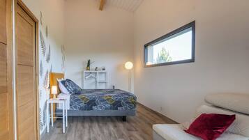 3 chambres, fer et planche Ă repasser, Wi-Fi, draps fournis