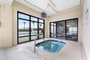 Appart'hôtel, plusieurs lits (Grand Pointe 801) | Piscine | Piscine extérieure