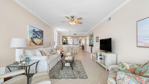 Living area - Palacio 1506 (Pensacola)