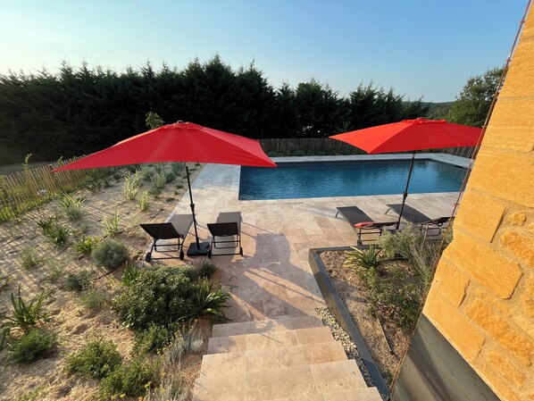 Piscine extérieure, piscine chauffée