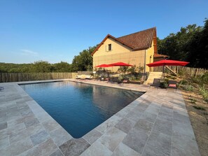 Piscina externa, piscina aquecida