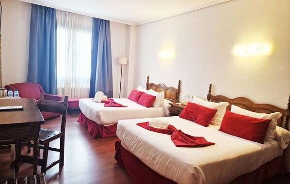 Classic Quadruple Room