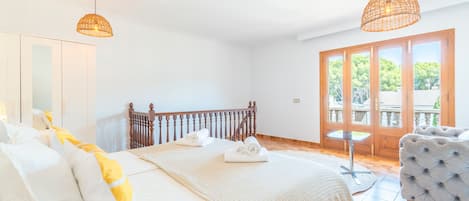 5 bedrooms, WiFi