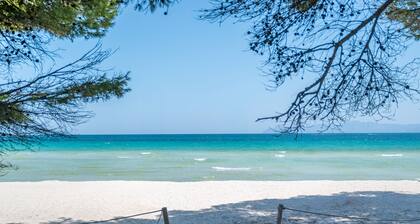 Chalet 'Voramar Alcudia' with Sea View, Wi-Fi and Air Conditioning