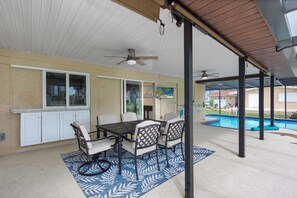 Hus, flere senger (Beach Retreat) | Utendørsservering