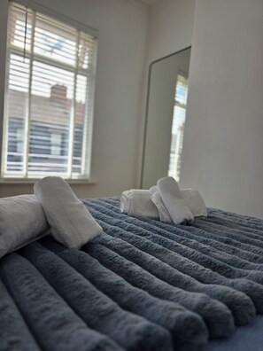 2 habitaciones, wifi gratis y ropa de cama