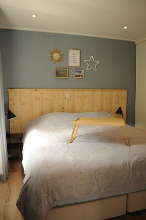2 bedrooms, free WiFi, bed sheets - 🏡 Detached chalet on the edge of the Veluwe - luxury, sauna, peace & space (Putten)