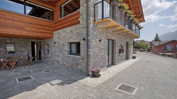 Restauration extérieure