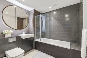 Toallas y papel de baño