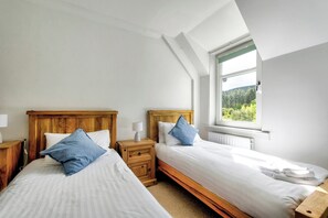 5 bilik tidur, seterika/papan seterika, Wi-fi percuma, cadar katil 