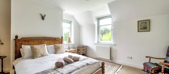 Spacious Argyll Farmhouse in an Idyllic Setting