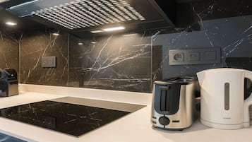 Superior Apartment, Garden View | Private kitchen | Espresso maker, electric kettle, toaster, freezer