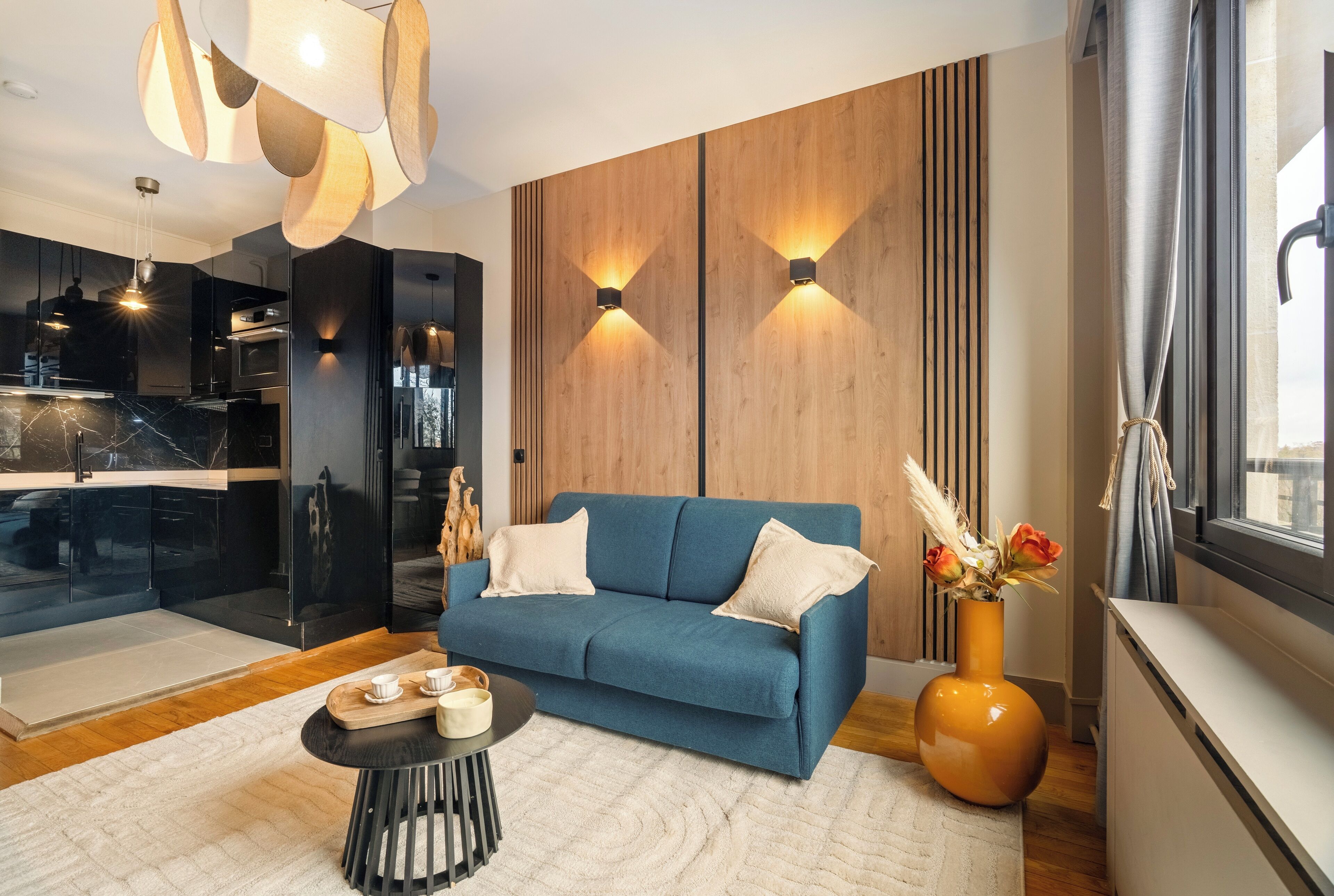 80-cm Smart TV with digital channels