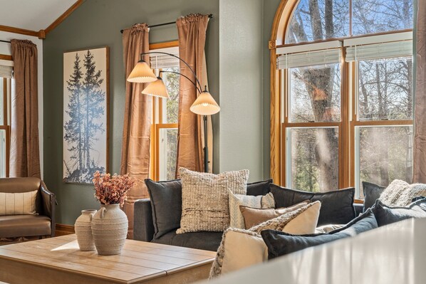 Smart TV, video games