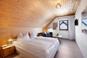 1 bedroom, WiFi, bed sheets - Holiday Apartment Ausguck Without Balcony with Lake View, Shared Terrace and Wi-Fi (Moos)