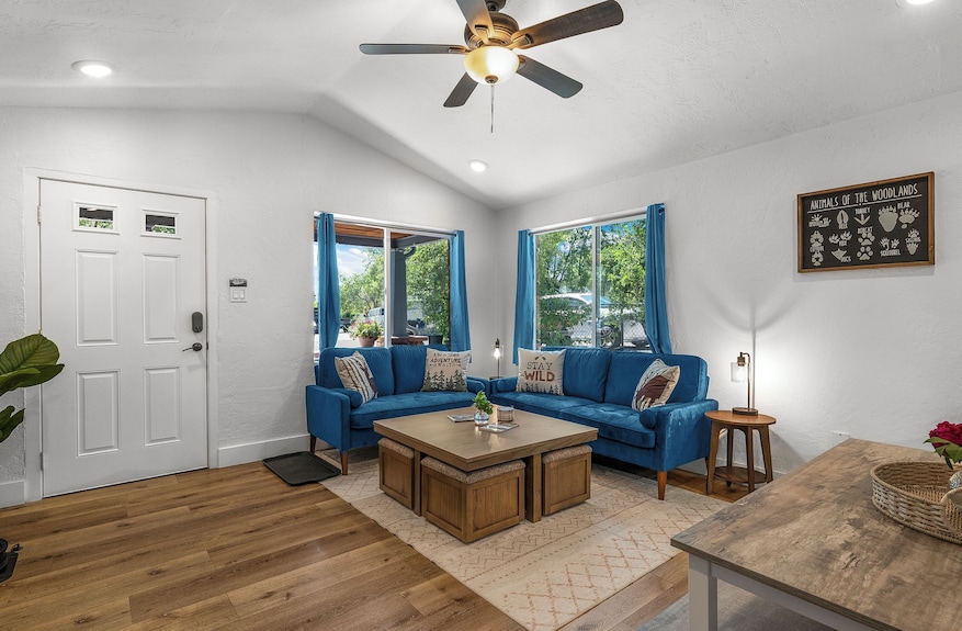 Charming Stone Cottage "The Stay On The Way" - Flagstaff
