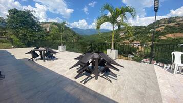 Villa, 5 Bedrooms, Accessible, Smoking | Living area