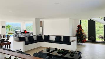 Villa, 5 slaapkamers, toegankelijk voor mindervaliden, roken | Woonkamer