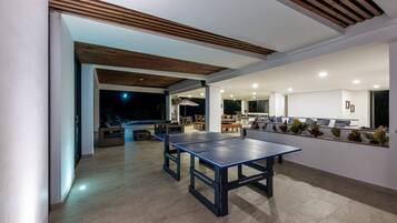 Villa, 5 Bedrooms, Accessible, Smoking | Game room