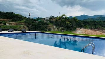 Villa, 5 Schlafzimmer, barrierefrei, Raucher | Pool | Außenpool