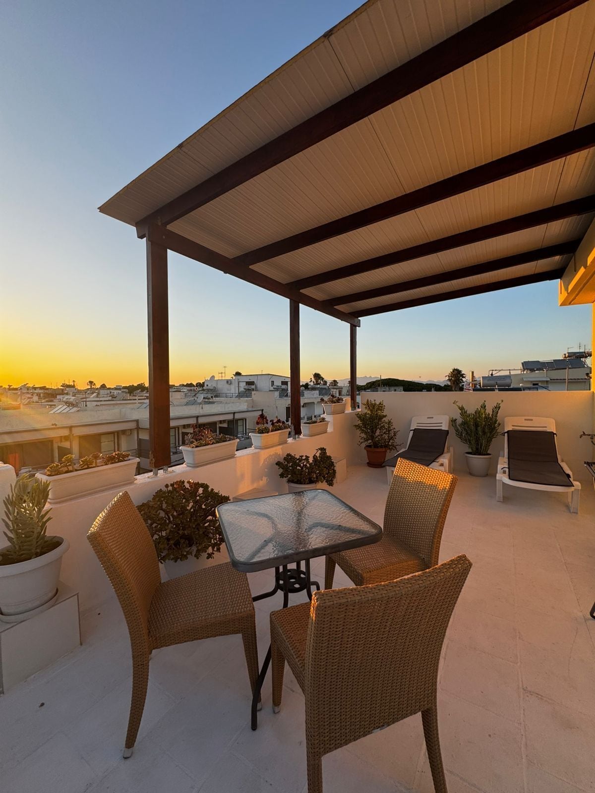 Panorama driepersoonskamer, balkon, uitzicht op bergen | Terras