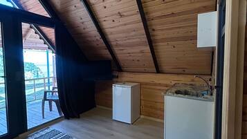 Kamar Triple Klasik, pemandangan laut | Didekorasi berbeda-beda dan dilengkapi dengan perabotan berbeda-beda