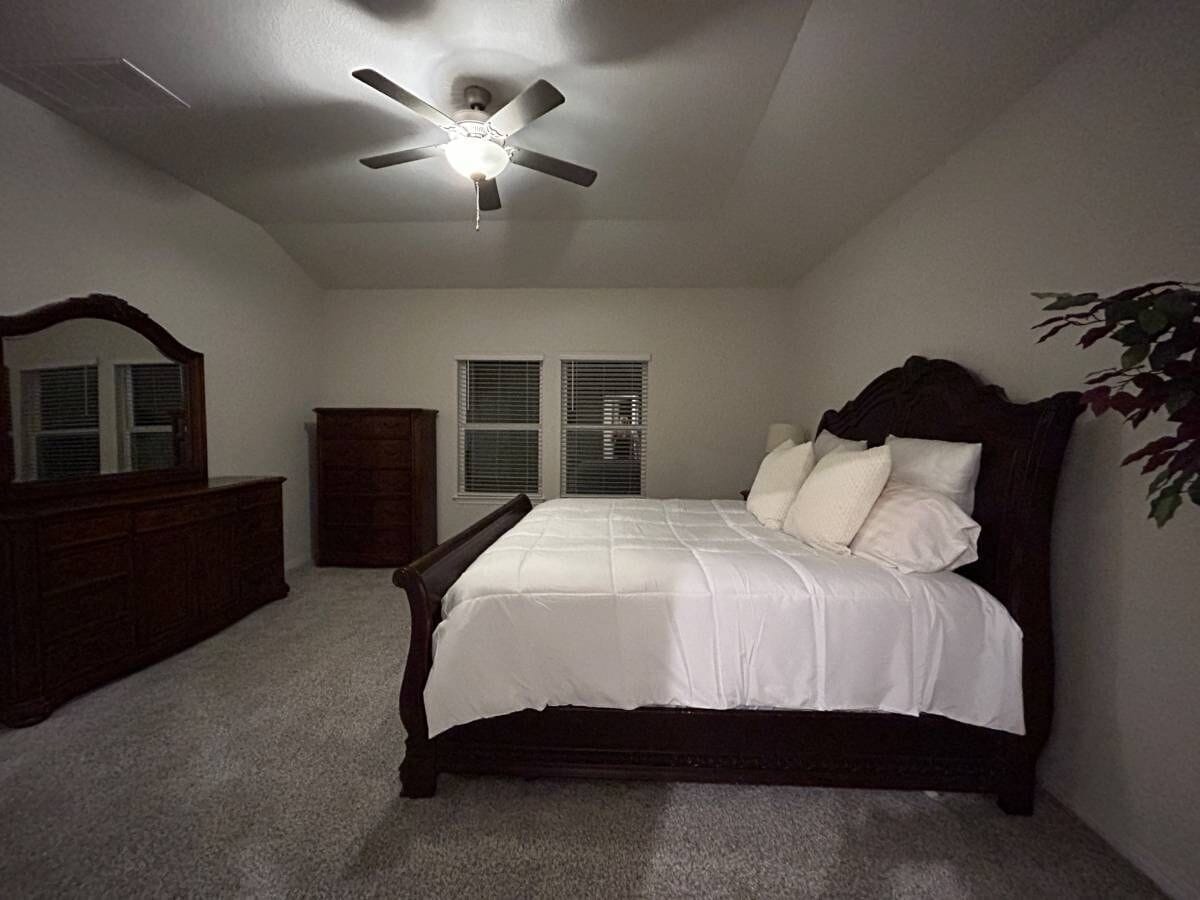 3 bedrooms, iron/ironing board, WiFi