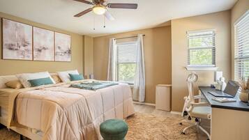 3 bedrooms, iron/ironing board, WiFi, bed sheets