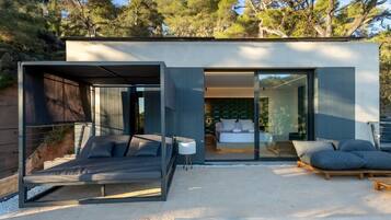 Presidential Villa (Superior Villa up to 3 PAX) | Terrace/patio