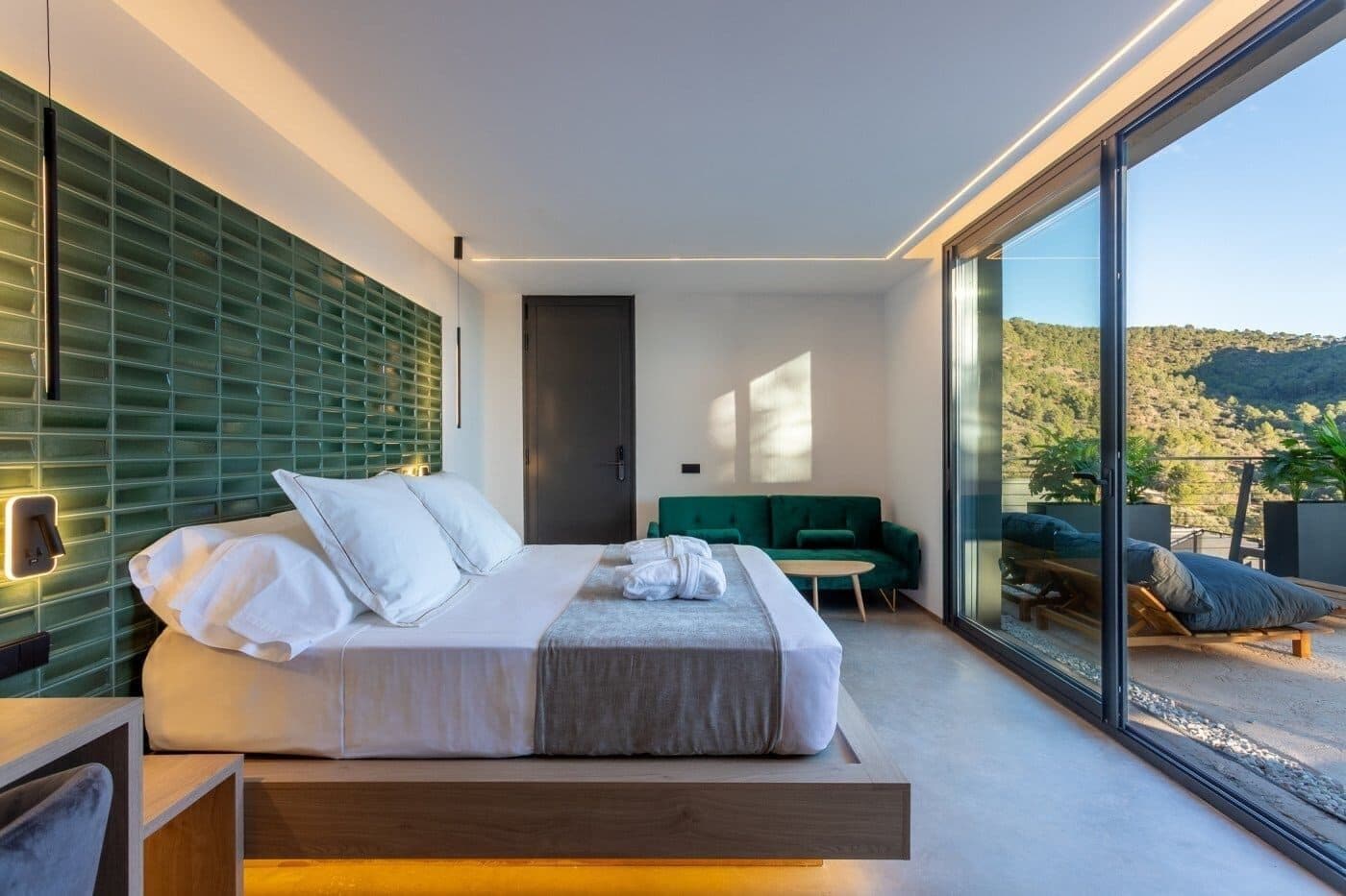 Presidential-huvila (Superior  Villa up to 3 PAX) | Ylelliset vuodevaatteet, untuvapeitot