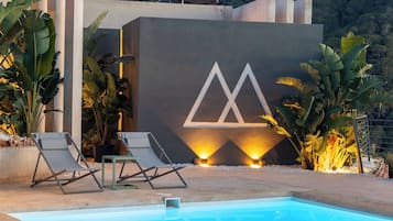 Außenpool, geöffnet von 10:00 Uhr bis 22:00 Uhr, Cabañas (kostenlos)