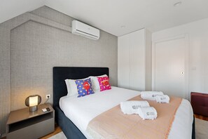 1 chambre, fer et planche à repasser, accès Internet, draps fournis