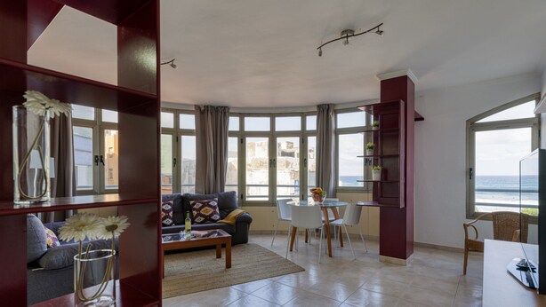 Living room - Beachfront Home in Las Palmas by Playa Canteras (Las Palmas de Gran Canaria)
