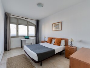 2 bedrooms, iron/ironing board - Beachfront Home in Las Palmas by Playa Canteras (Las Palmas de Gran Canaria)