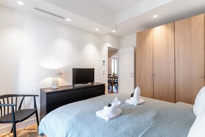 2 habitaciones, tabla de planchar con plancha, wifi y ropa de cama