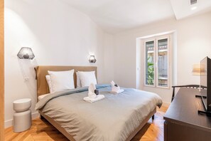 2 chambres, fer et planche à repasser, Wi-Fi, draps fournis