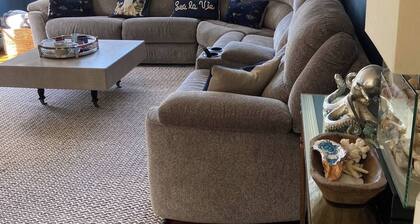 Charming 4-bedroom house with AC and WiFi in fabulous Westport