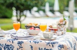 Petit déjeuner buffet