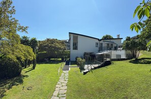 Front of property - LA VILLA managed by Remorino (Minusio)