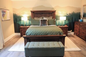 5 bedrooms, iron/ironing board, WiFi, bed sheets