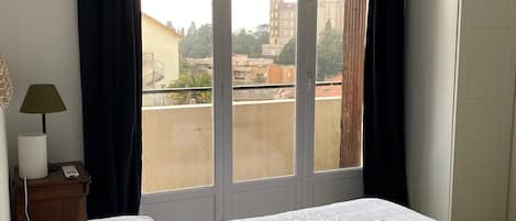1 bedroom, iron/ironing board
