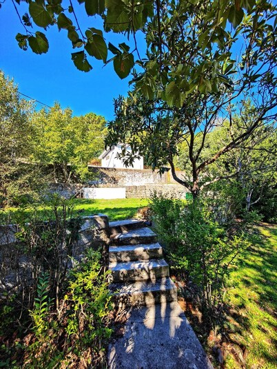 Holiday Home 'El Rozado' with Mountain Views, Private Terrace and Wi-Fi