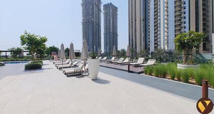 Vogue Creek Crescent Balcony Pool View