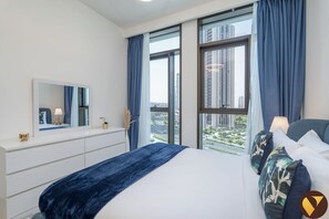 Luxury Apartment, Balcony, City View | Free WiFi, bed sheets