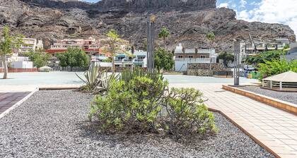 Apartment in Puerto de Mogan Near the Beach