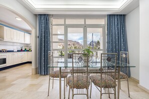 Dining - Apartment in Puerto de Mogan Near the Beach (Mogan)