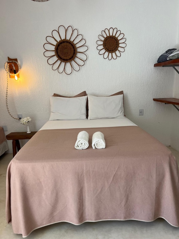 Standard Bungalow | Iron/ironing board, free WiFi