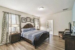 9 dormitorios, cuna de viaje, wifi gratis y ropa de cama